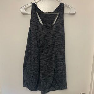 Lululemon tank size 6